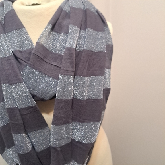 Ann Taylor LOFT Metallic Striped Infinity Scarf - Picture 12 of 12
